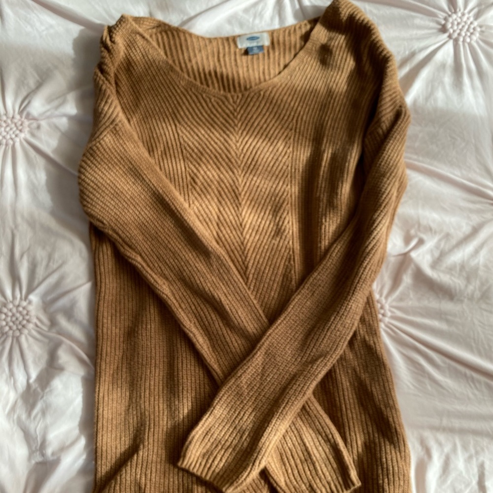 Old navy sweater